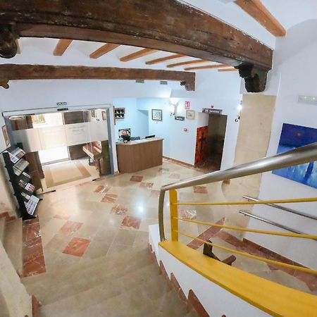 Hotel Baron Andilla Valdealgorfa Екстер'єр фото