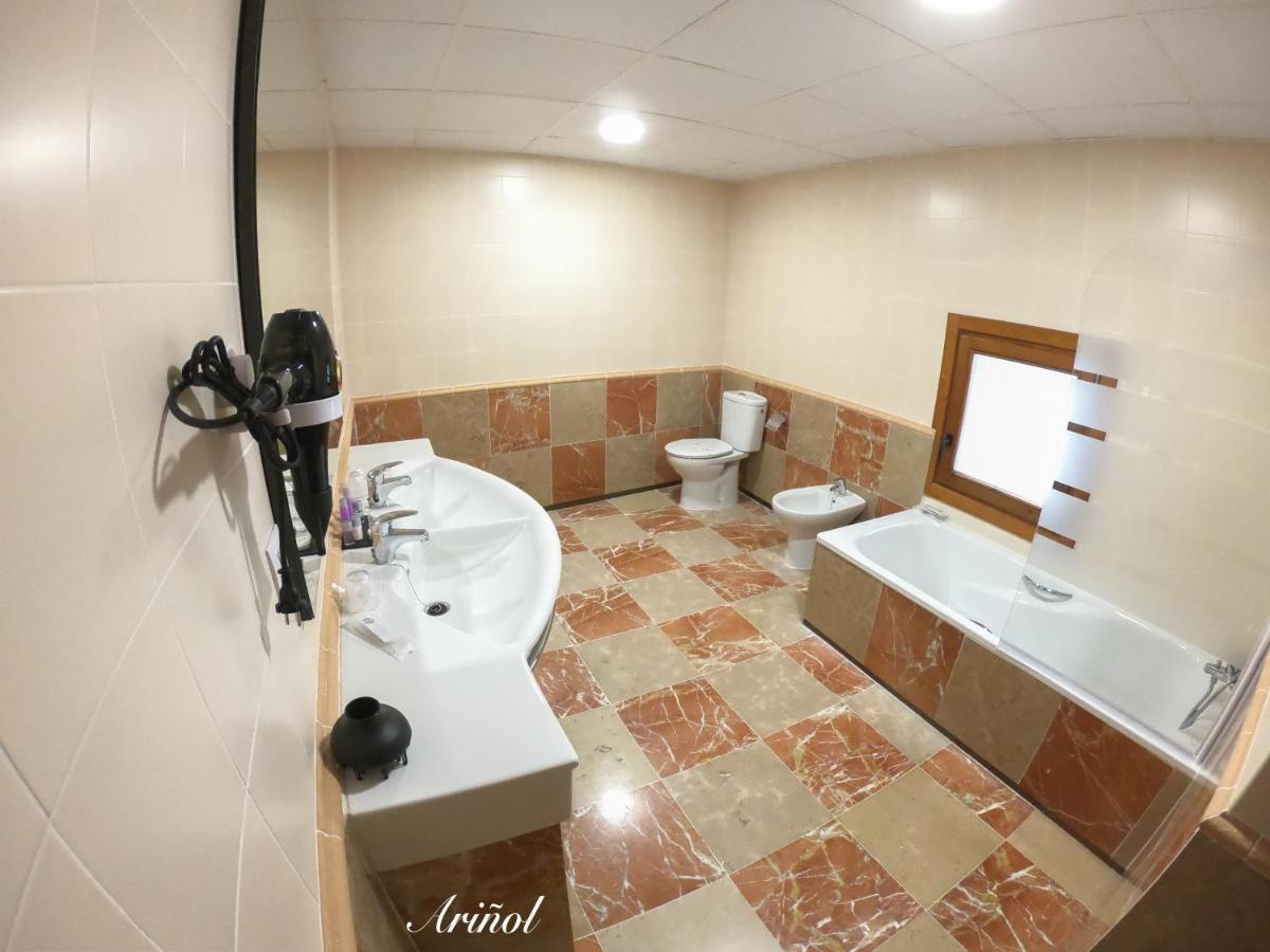 Hotel Baron Andilla Valdealgorfa Екстер'єр фото
