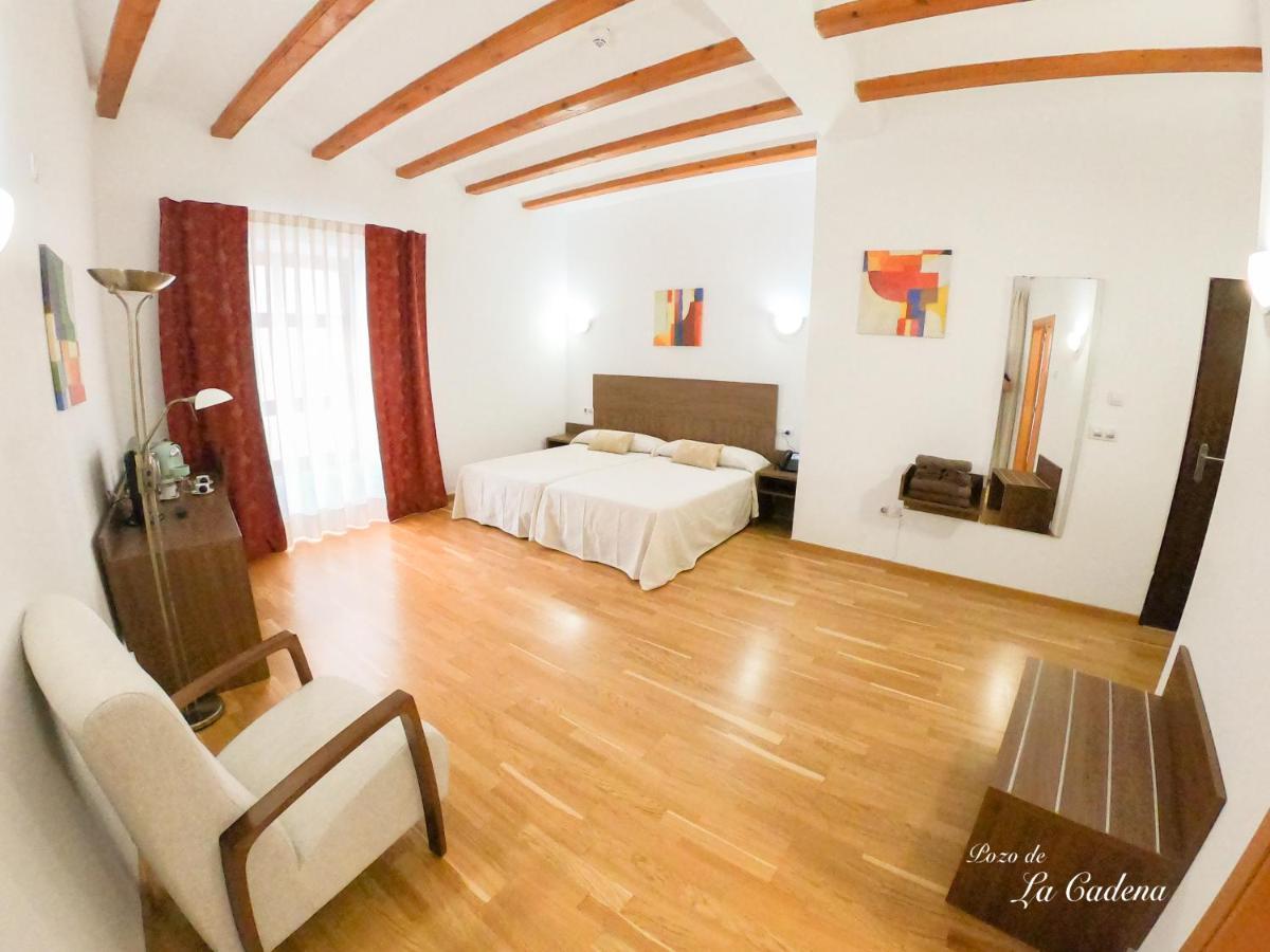 Hotel Baron Andilla Valdealgorfa Екстер'єр фото