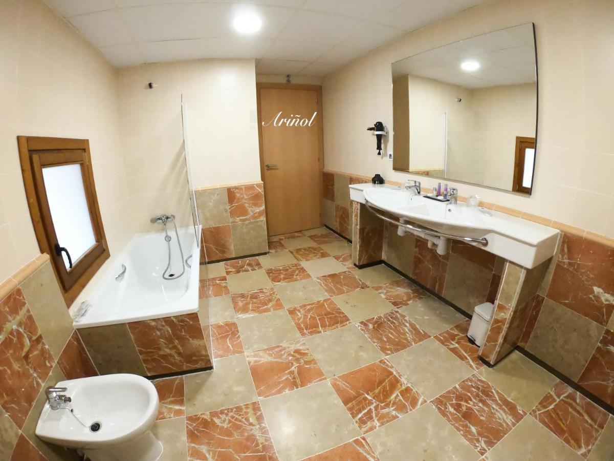 Hotel Baron Andilla Valdealgorfa Екстер'єр фото