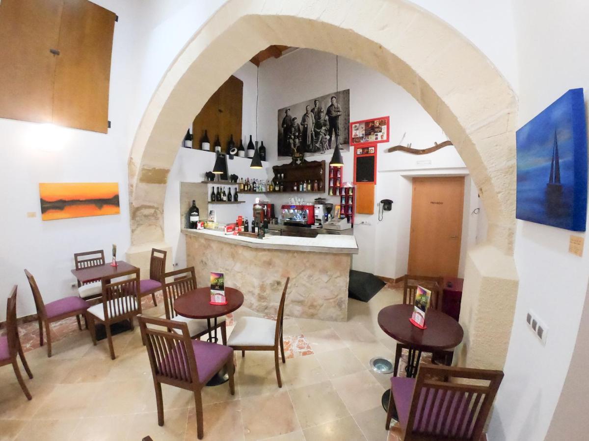 Hotel Baron Andilla Valdealgorfa Екстер'єр фото