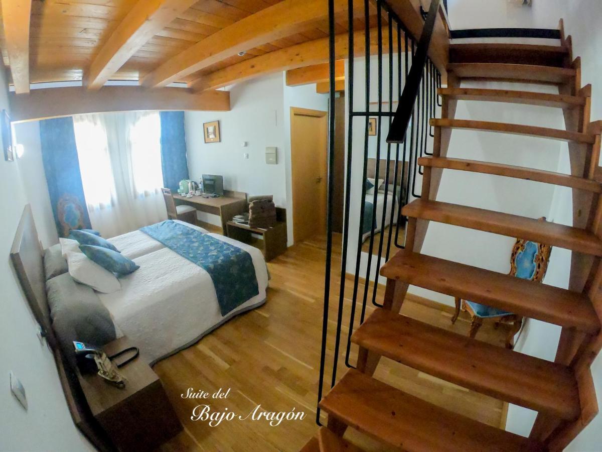 Hotel Baron Andilla Valdealgorfa Екстер'єр фото