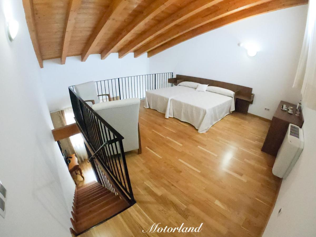 Hotel Baron Andilla Valdealgorfa Екстер'єр фото