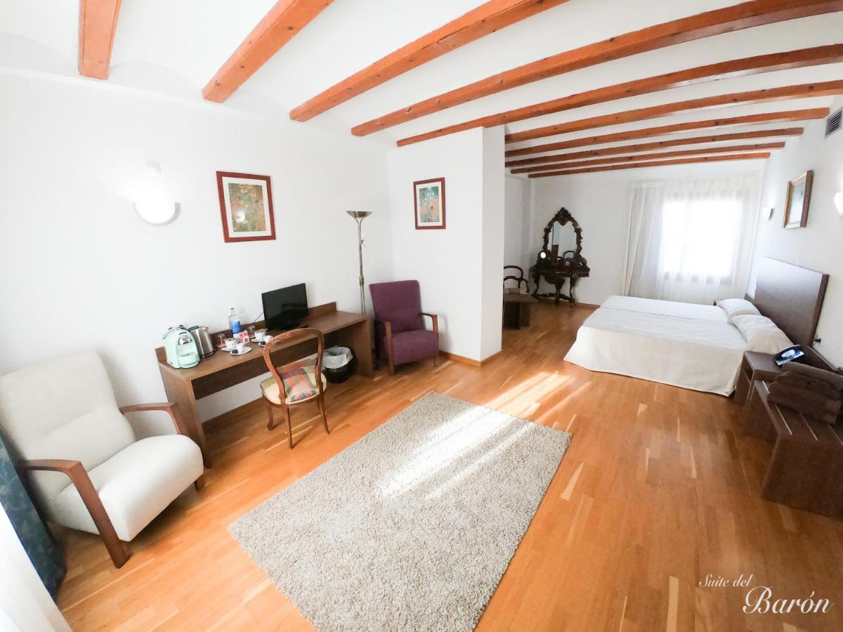 Hotel Baron Andilla Valdealgorfa Екстер'єр фото