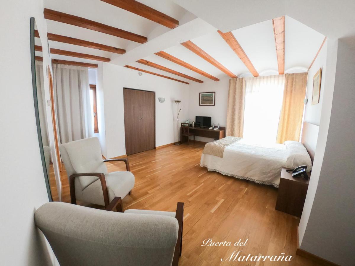 Hotel Baron Andilla Valdealgorfa Екстер'єр фото