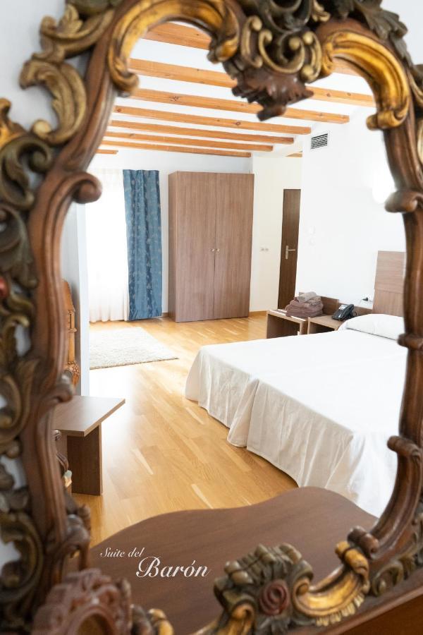 Hotel Baron Andilla Valdealgorfa Екстер'єр фото