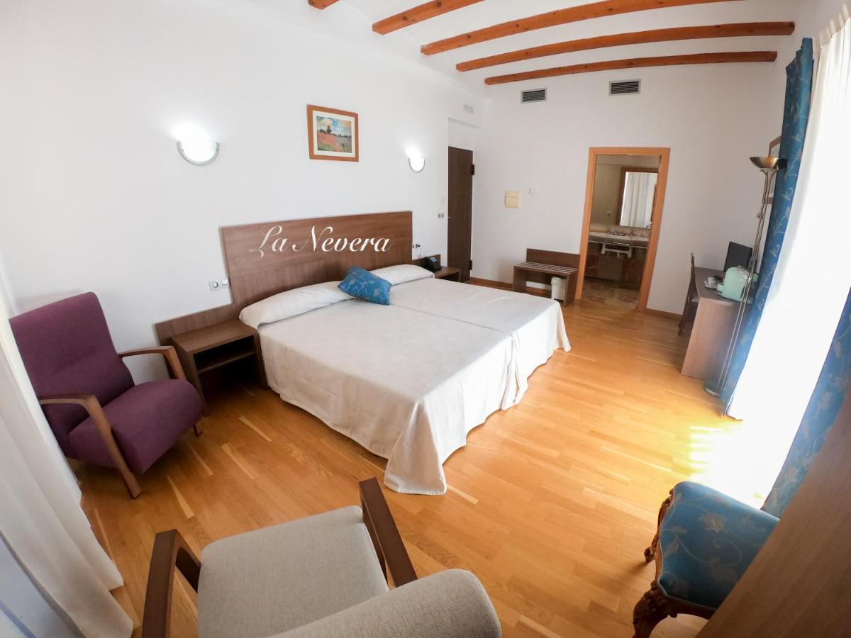 Hotel Baron Andilla Valdealgorfa Екстер'єр фото