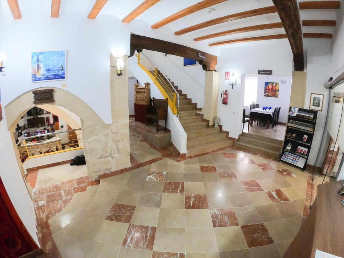 Hotel Baron Andilla Valdealgorfa Екстер'єр фото